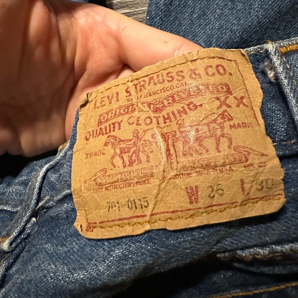 Vintage Levi’s Jeans - Picture 3 of 5
